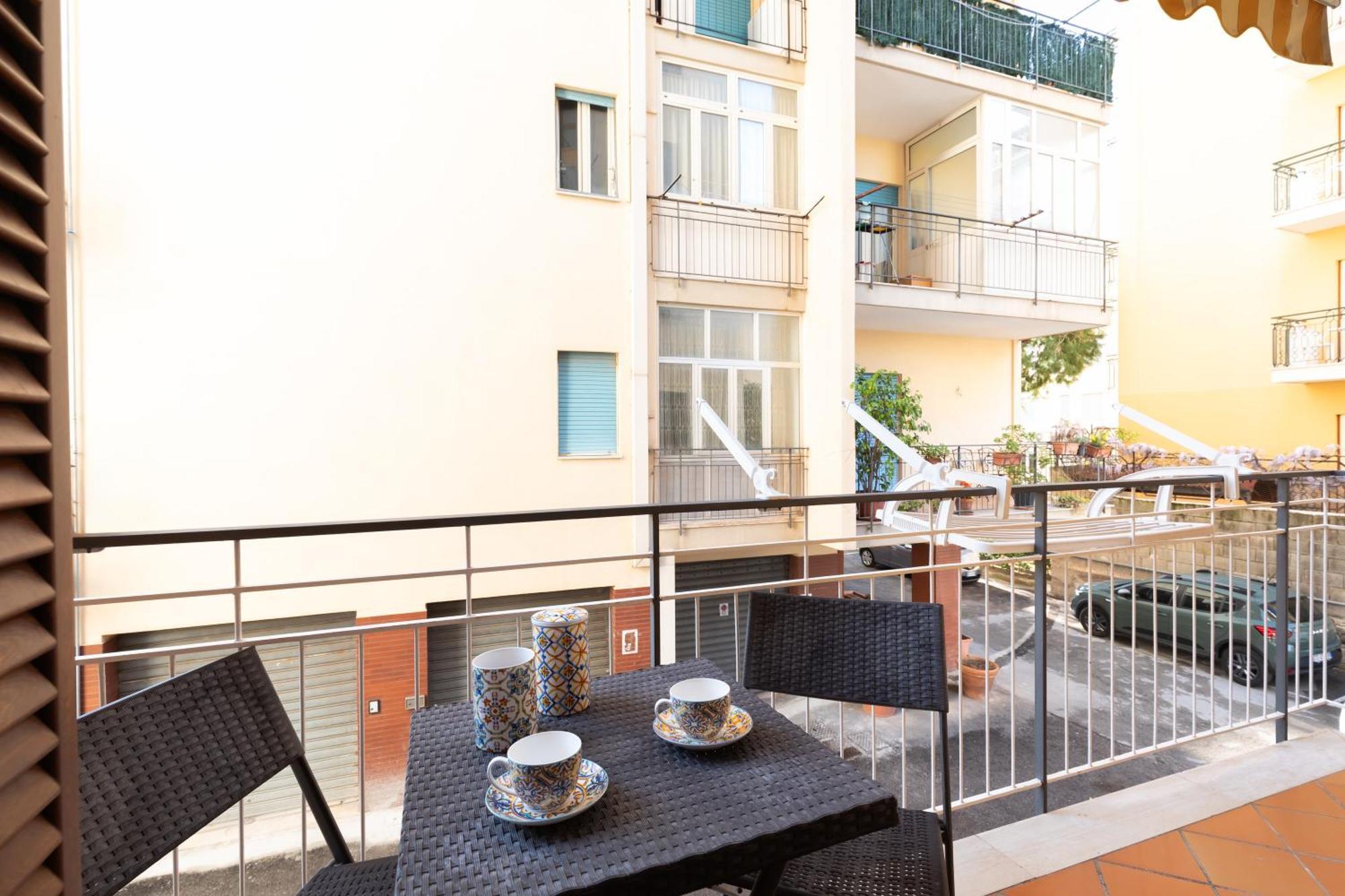 Yourhome - Casita Linda Sorrent Exterior foto